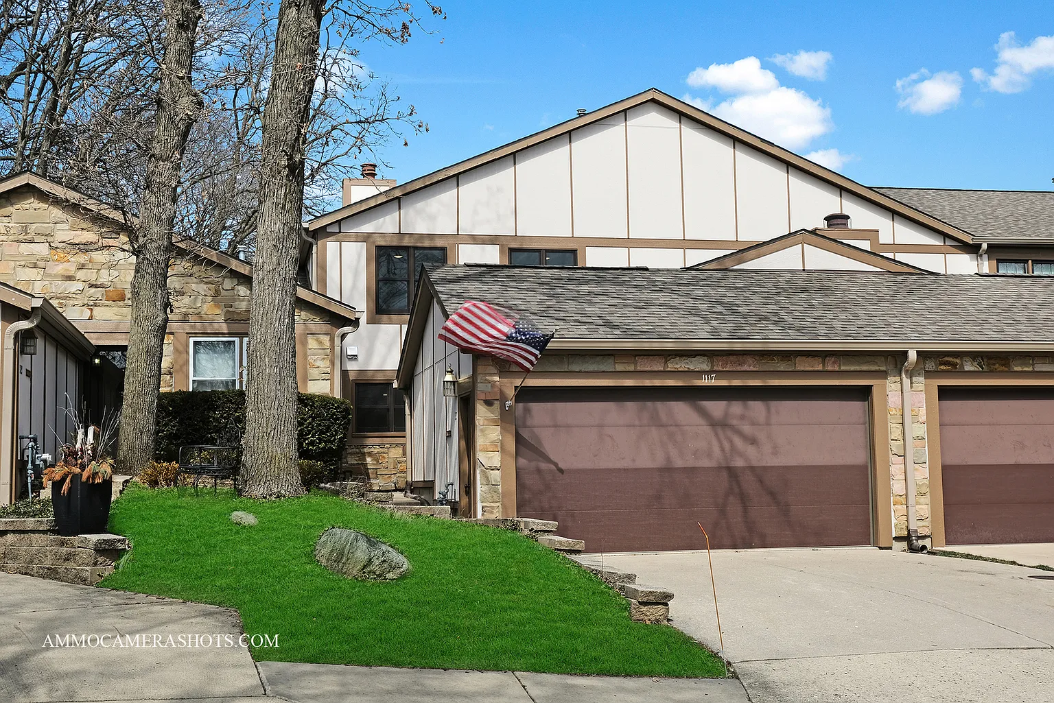 1117 Wheaton Oaks Dr photo 1