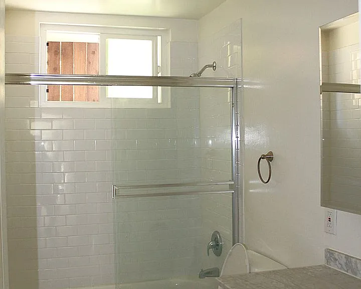 937 Hilldale Ave — Photo 25