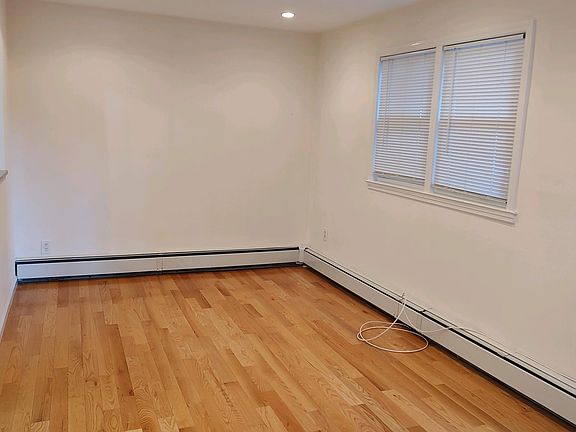4th image of 434 Parkview Ave #89