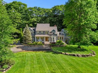 995 Bay Rd, South Hamilton, MA 01982