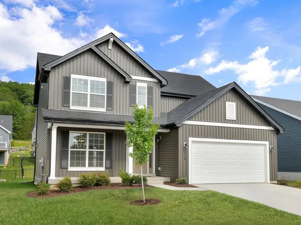 1748 Martingale Ln, Eureka, MO 63025