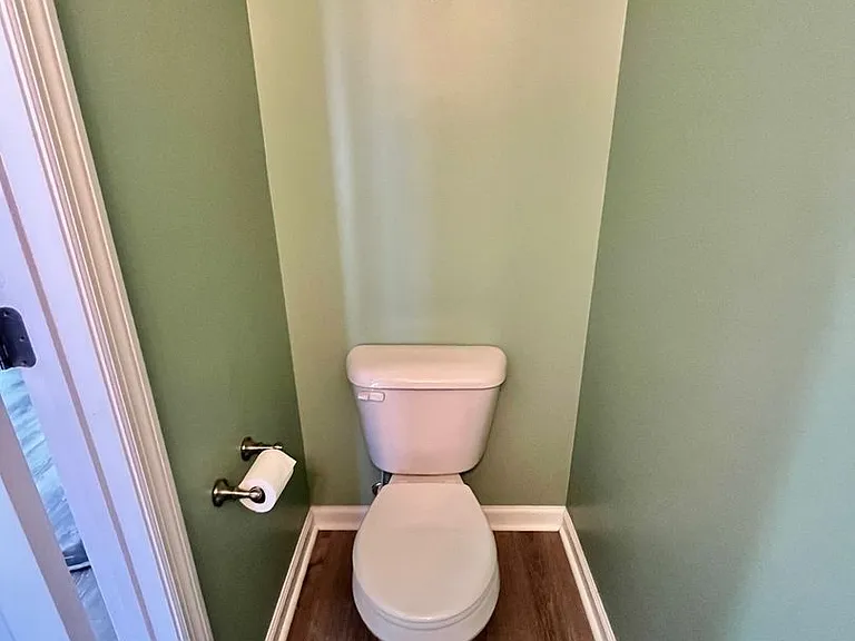 4000 Banister Loop — Photo 11