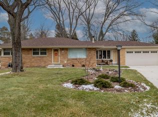 W154N5230 El Rio Ct, Menomonee Falls, WI 53051