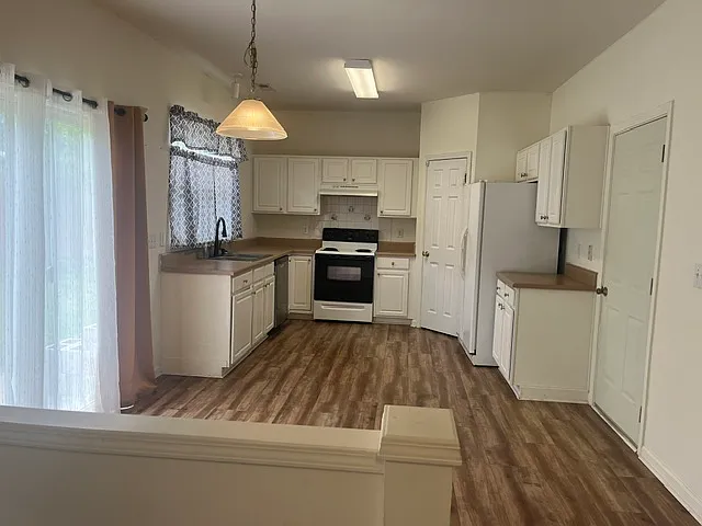 105 Button Rd — Photo 5