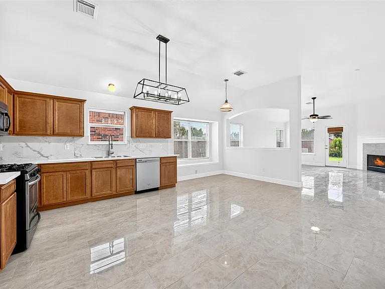 2606 Cypress Springs Dr — Photo 14