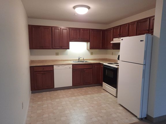 2nd image of 486 Nashua Street #215