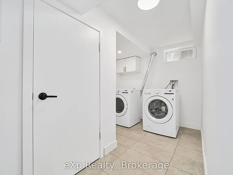 111 Riverside Dr N — Photo 30