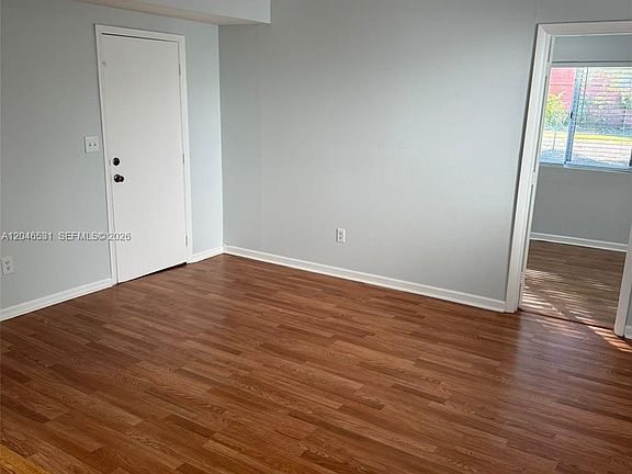 5th image of 103 NW 6th Ave APT 2