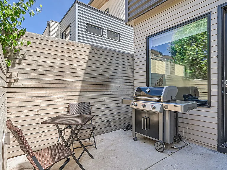 3111 Bluff St — Photo 24