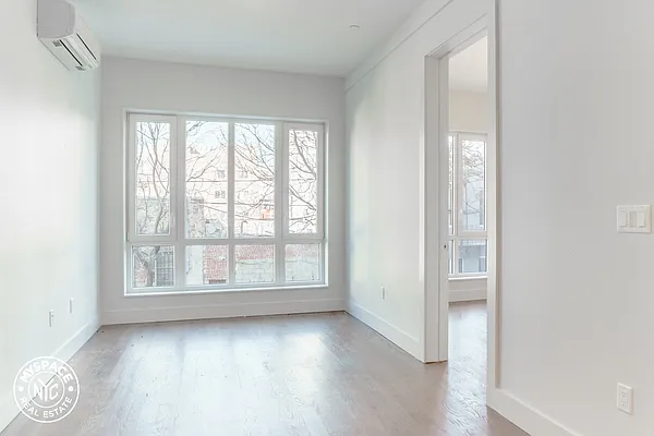 Rented by MySpaceNYC | media 2