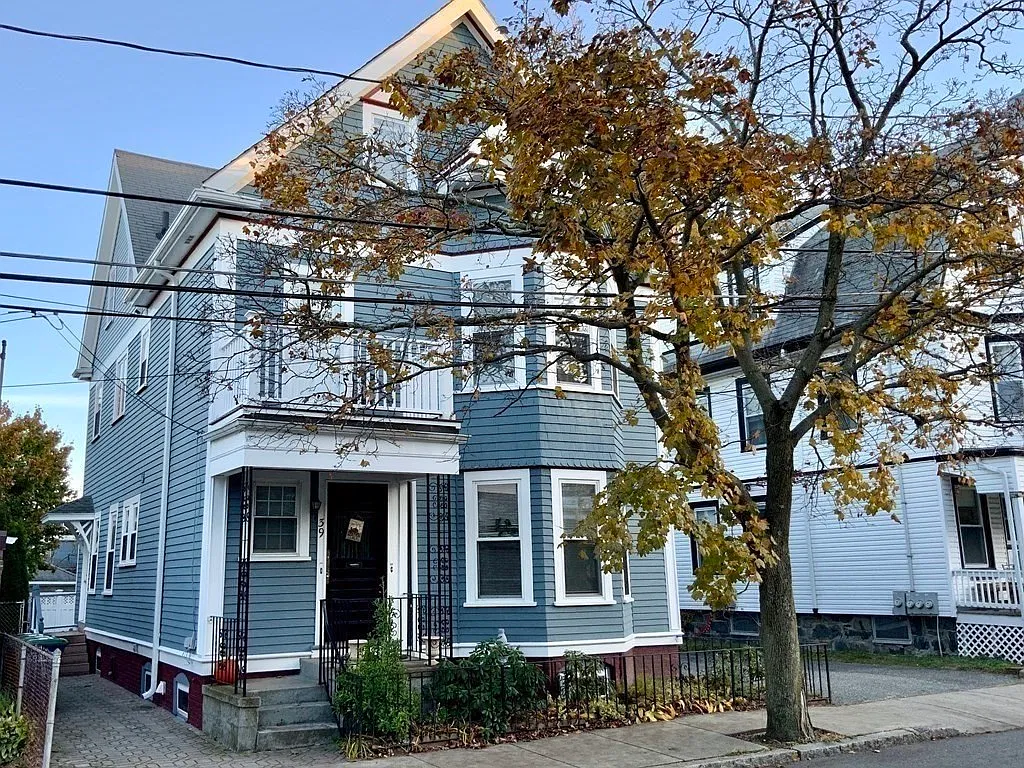 1 bed, 1.0 bath, 1120 sqft, $3,000 — Photo 1