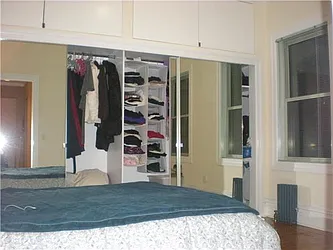 Rented by R New York