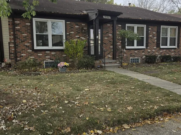 35342 Bristlecone Dr, Clinton Township, MI 48035