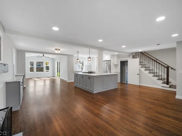 137 Littleton Rd, Morris Plains Boro, NJ 07950