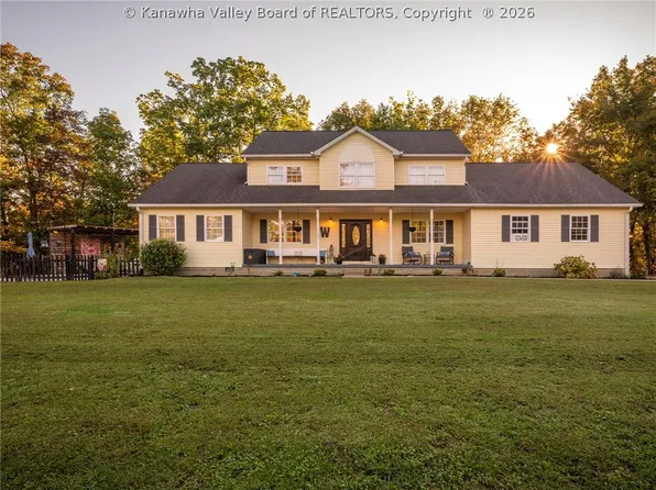 298 Brandi Ln, Ripley, WV 25271