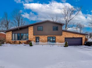 37518 Arlington Dr, Willoughby, OH 44094