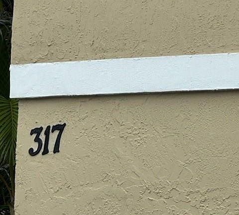 4th image of 317 SE 11th Avenue #317C