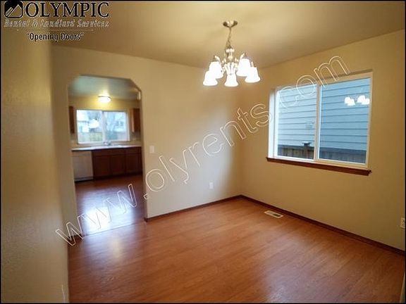 3rd image of 8307 55th Ave SE