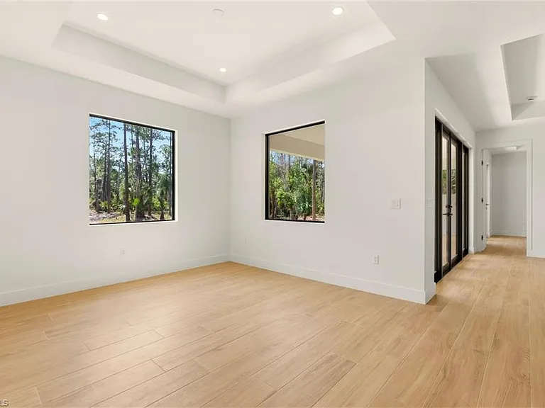 1514 47th Ave NE — Photo 19