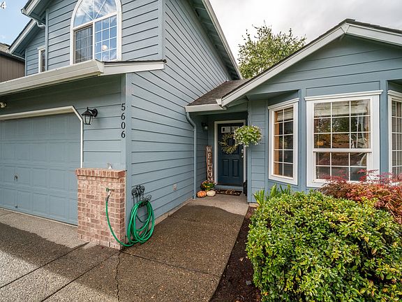 3rd image of 5606 NE 52nd Ct