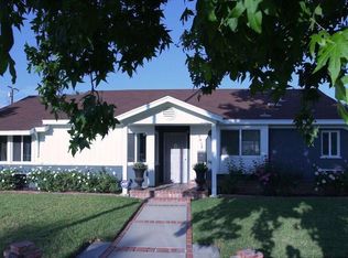 9412 Hayvenhurst Ave, North Hills, CA 91343