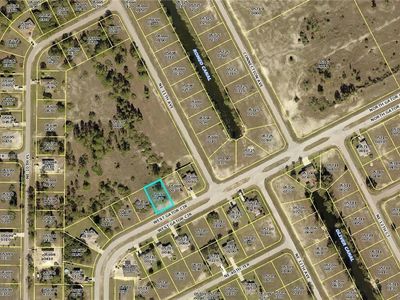 1037 N Gator Cir, Cape Coral, FL, 33909