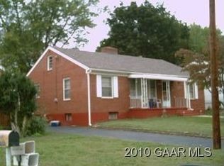 1712 Vinson St, Staunton, VA 24401