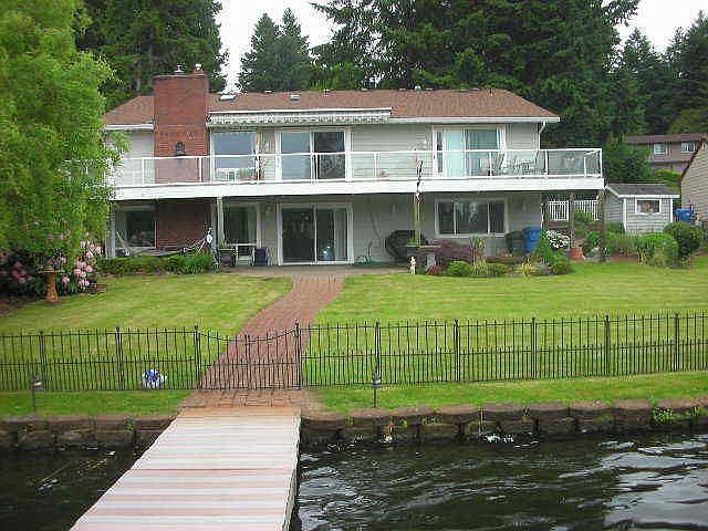 1st image of 3247 Francis Dr SE