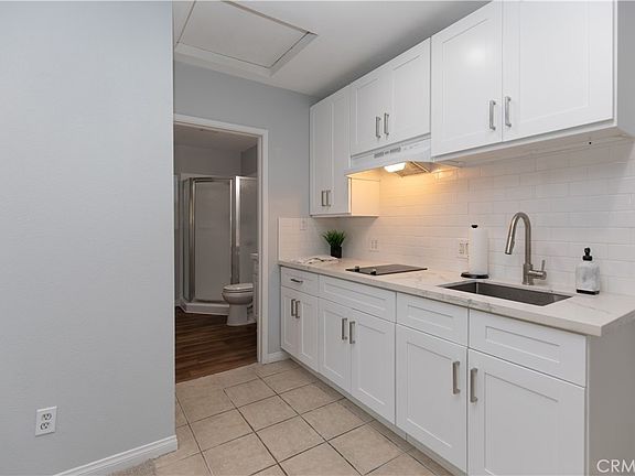5th image of 14835 Dalman St