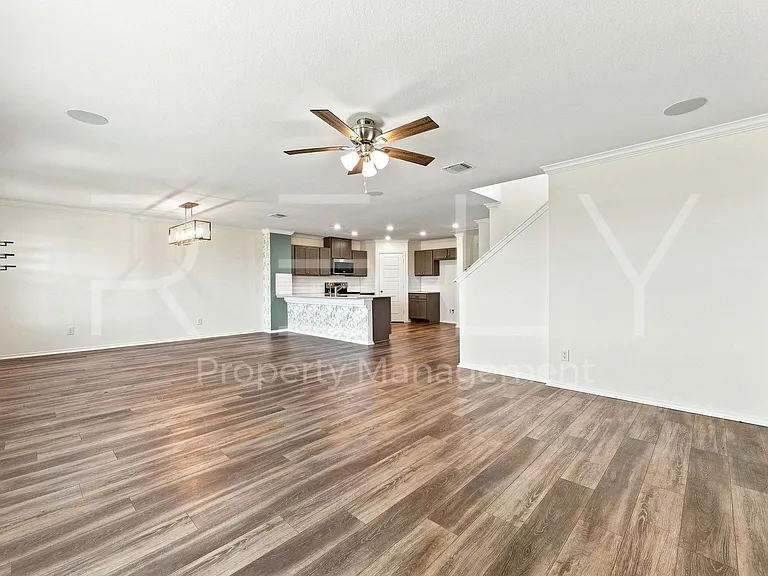 521 Colonel McNally Cv — Photo 7