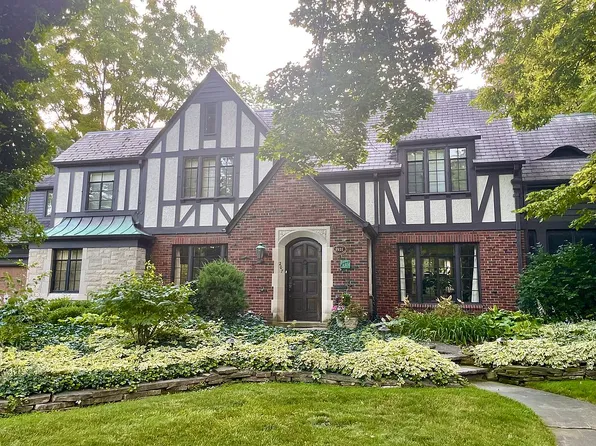 207 Moross Ave, Mount Clemens, MI 48043