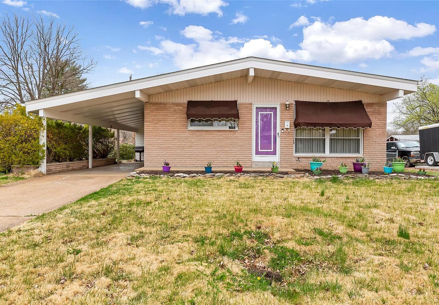 325 Versailles Dr, Florissant, MO 63031 Zillow