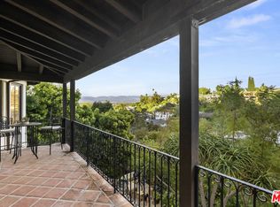 3924 Davana Rd, Sherman Oaks, CA 91423