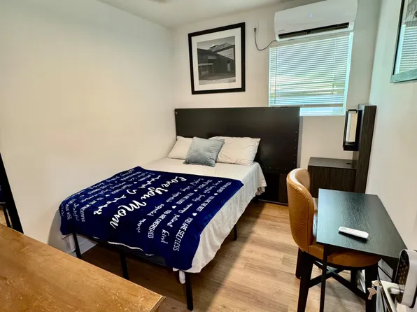 (undisclosed Address), Austin, TX 78723