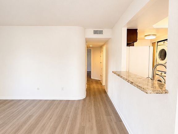 5th image of 9374 Twin Trails Dr Unit 101