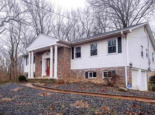 2526 Shagbark Ln, West Lafayette, IN 47906
