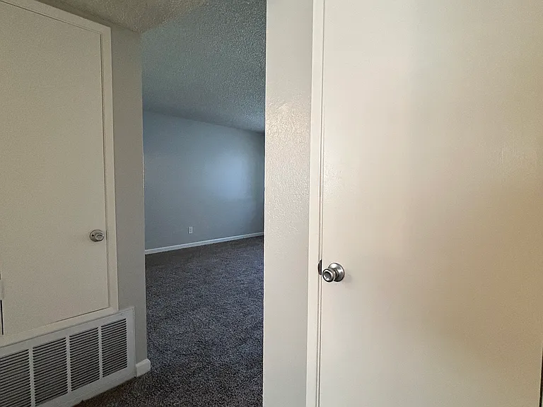 189 W Santa Ana Ave #F — Photo 9
