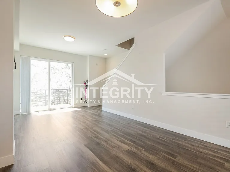 5557 W 10th Ave — Photo 15