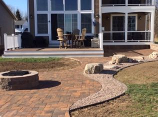 7315 Lakeshore Rd, Cicero, NY 13039