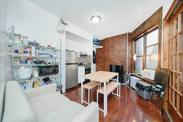 Rented by Living New York | media 2