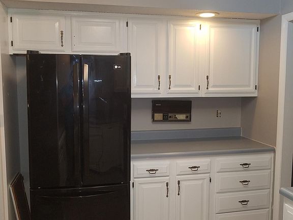 4th image of 608 Belle Glade Ln
