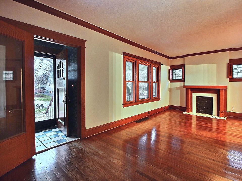 1st image of 1361 Andrews Ave