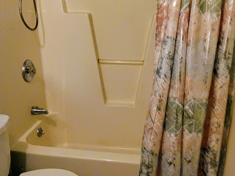 647 Railroad Ave — Photo 12