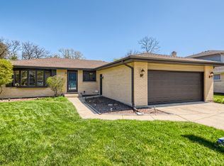 323 S Walnut St, Itasca, IL 60143