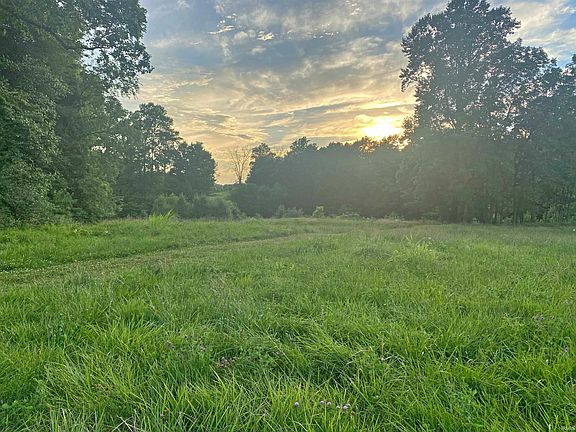 4th image of Fox Run Dr