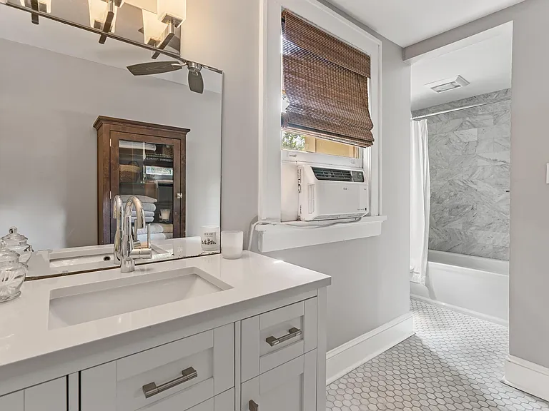 739 Elkmont Dr NE — Photo 13