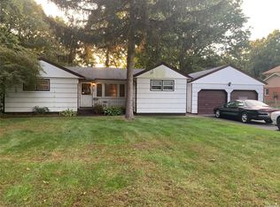 1052 Westminster Ave, Dix Hills, NY 11746