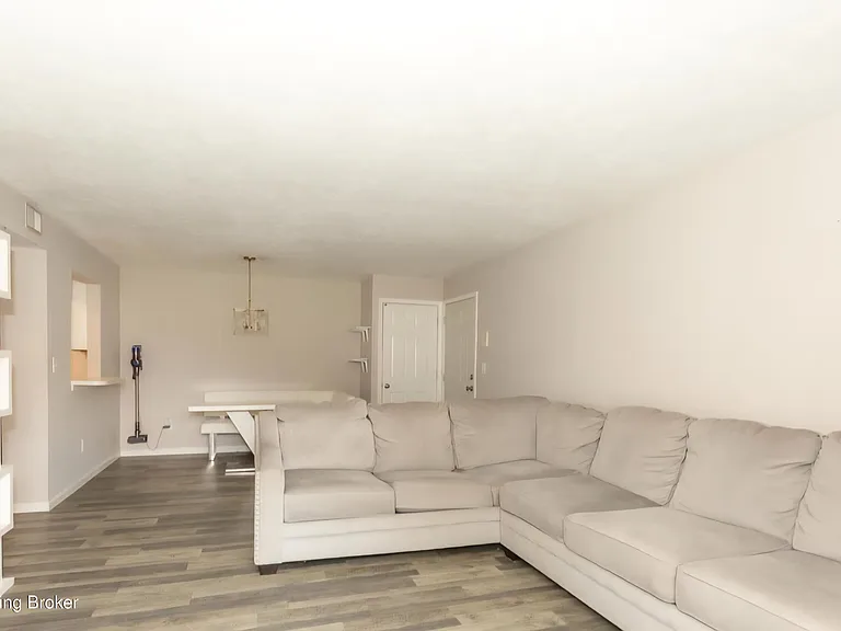 1259 Westlynne Way #4 — Photo 4