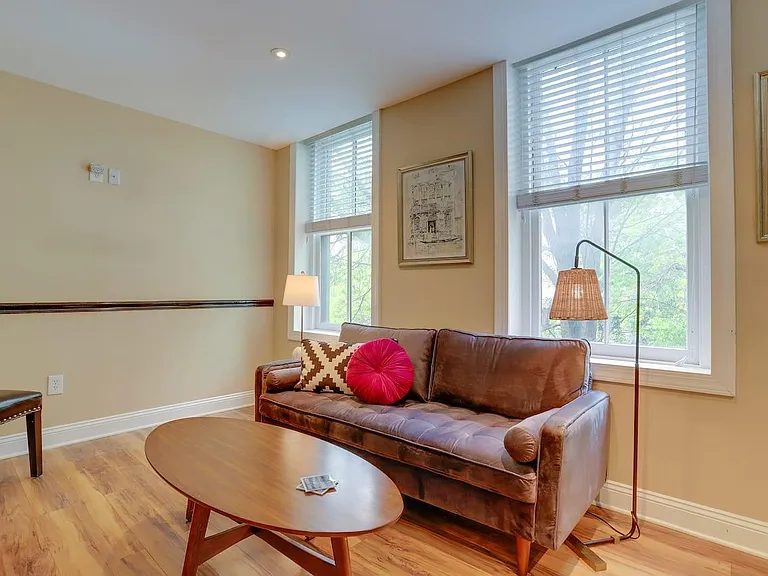 113 C St SE #3 — Photo 3