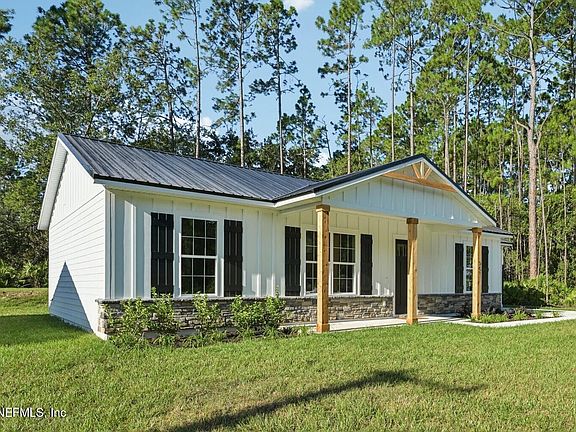 3rd image of 541 PALMETTO BLUFF Road